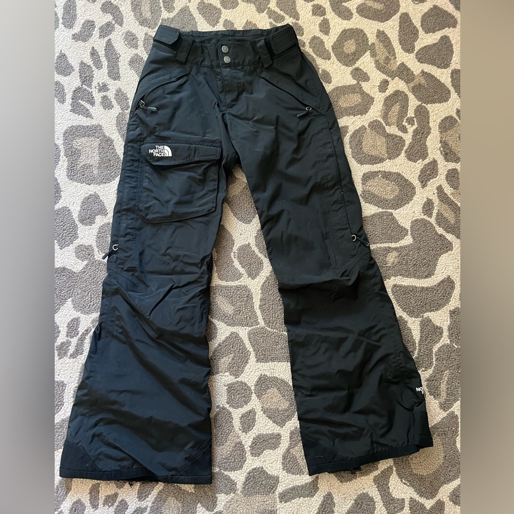 Northface Women’s insulated snowboard pants - XS/P
